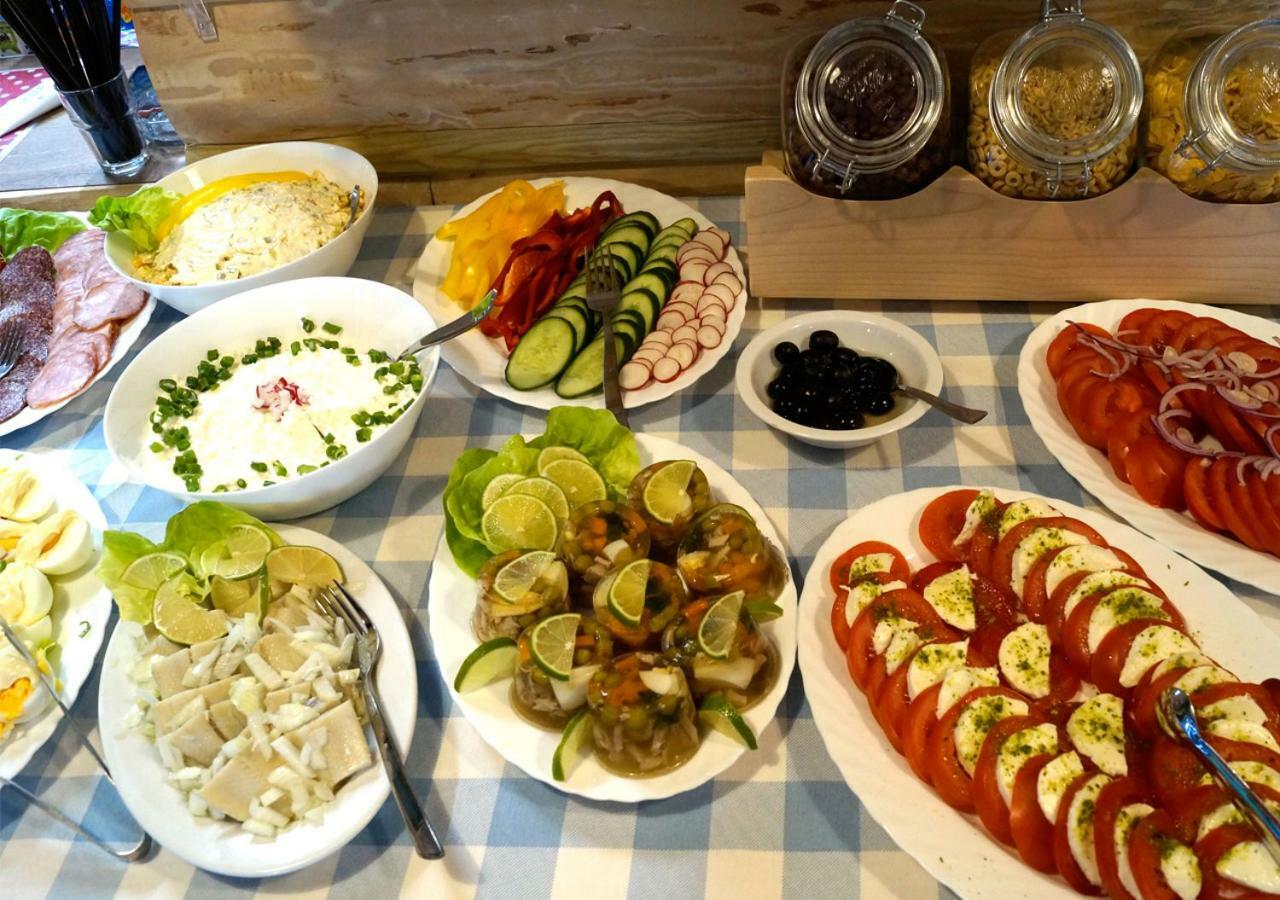 Willa Nest Unieście Εξωτερικό φωτογραφία